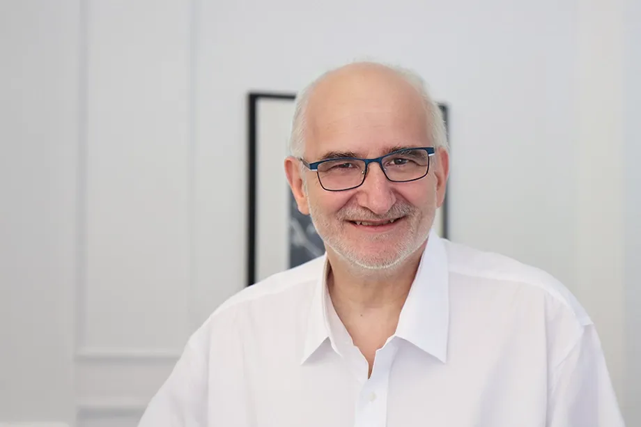 Claudius Katnawatos – IT-Experte und IT-Consultant Frankfurt, Wiesbaden, Mainz