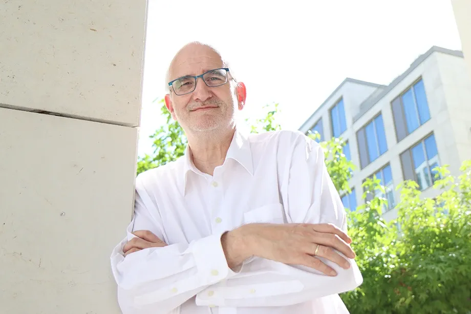 Claudius Katnawatos, KATCOM Wiesbaden